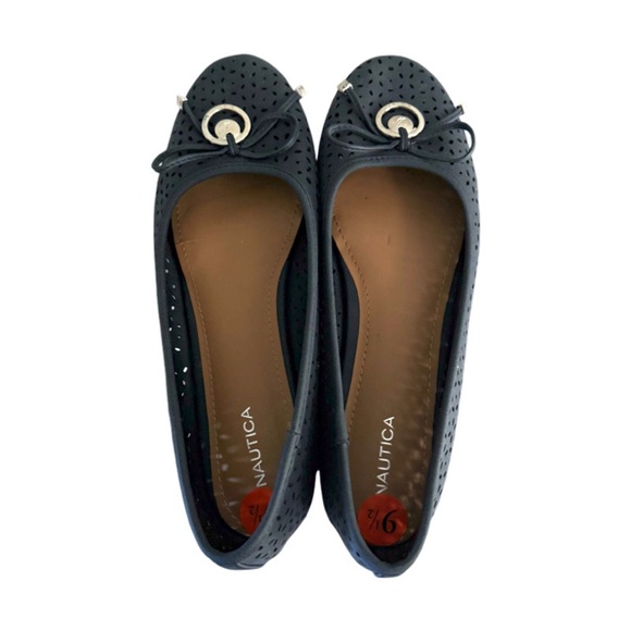 NEW Nautica Perforated Ballet Flats Bow & Silver Branded Charm Blue Size 9.5 - Picture 7 of 10